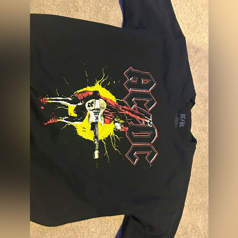 AC/DC oversized sweater size (MEDIUM)